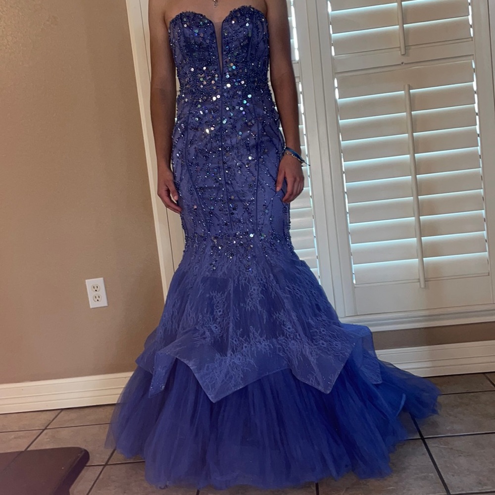 brand new never worn perfect condition dress